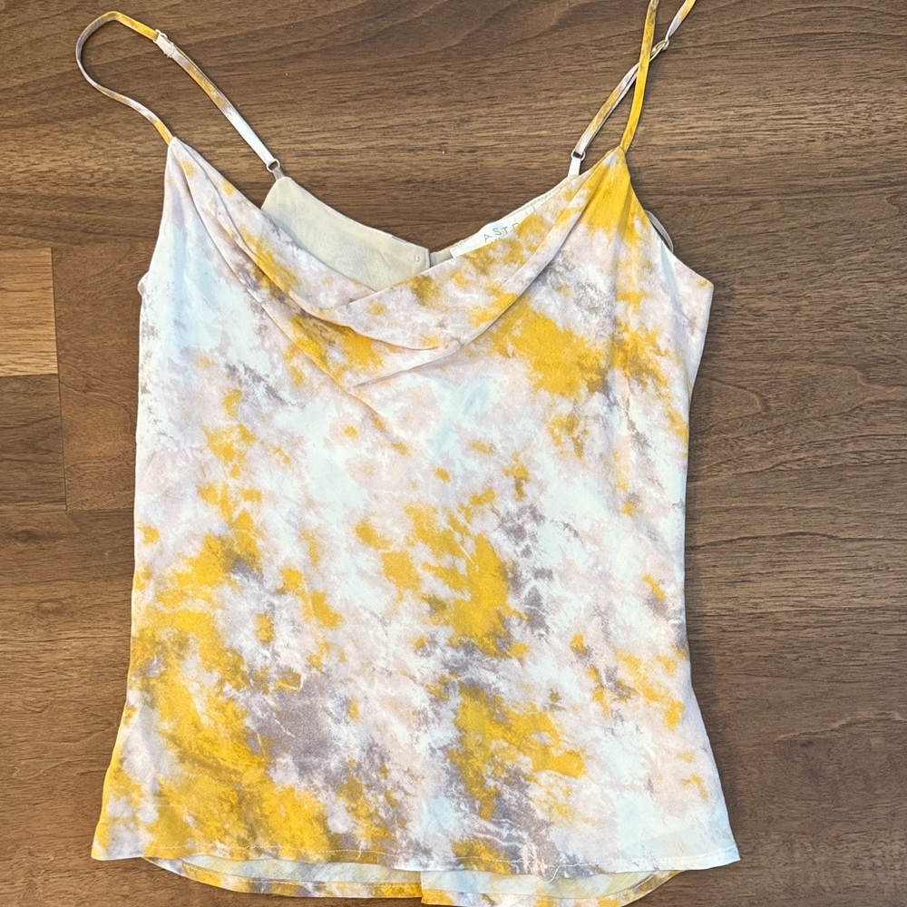 Astr Yellow and Gray Tie-Dye Camisole
